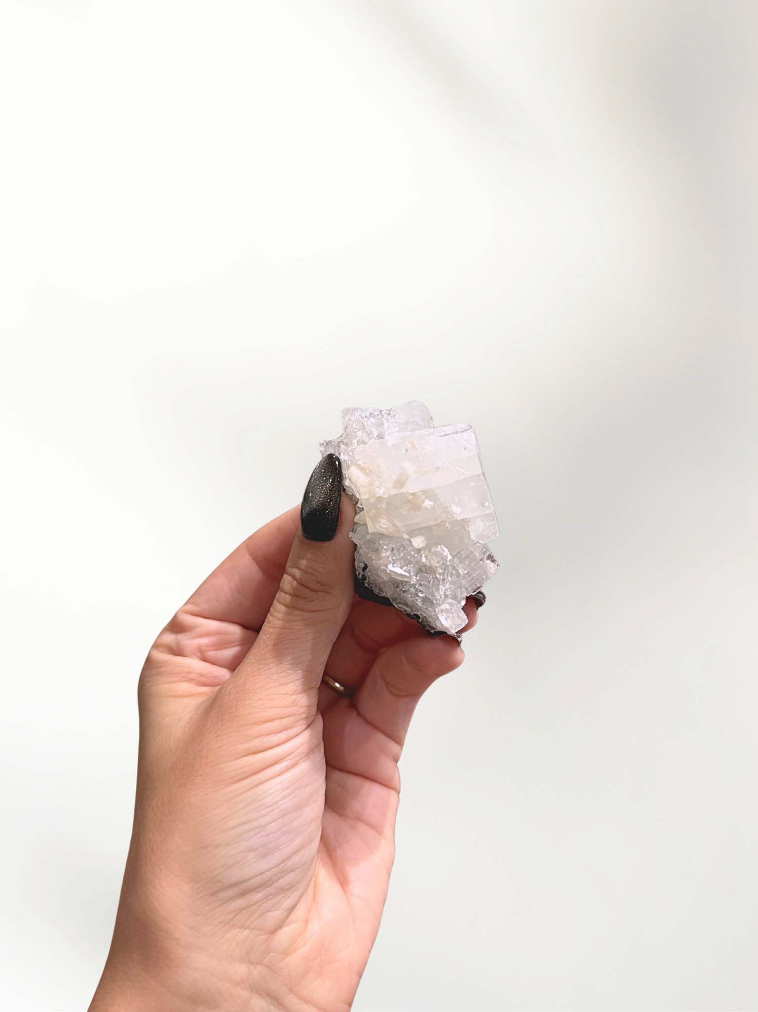 Apophyllite 1 apophyllite