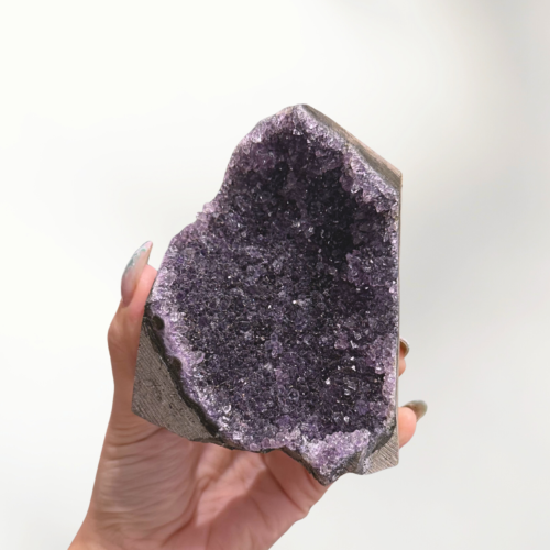 Home 2026 23 Amethyst (Uruguay)