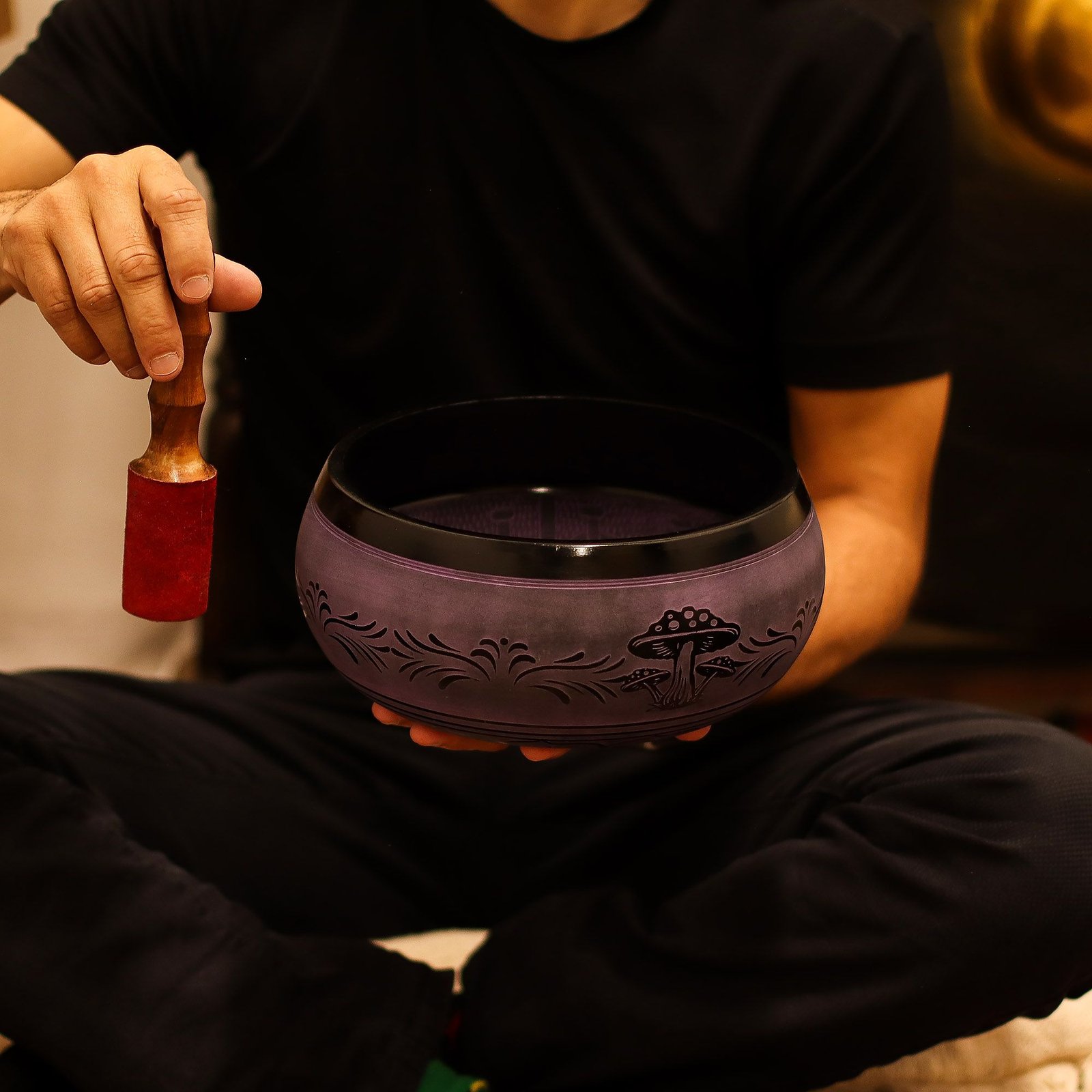 Extra Loud - Mushroom Singing Bowl - Purple Haze (23x10.5cm, 1.3kg) 13 Extra Loud - Mushroom Singing Bowl - Purple Haze (23x10.5cm, 1.3kg) - Image 13