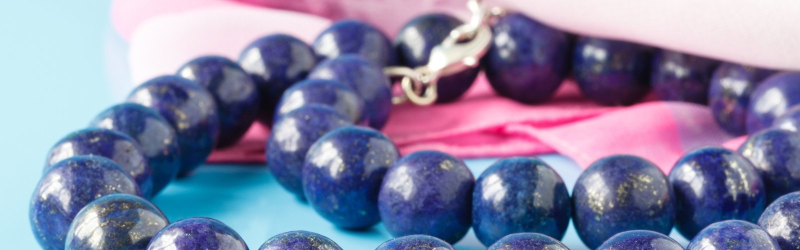 Blue Crystals: A Grounded Guide to Throat Chakra Stones 21 Blue Crystals: A Grounded Guide to Throat Chakra Stones