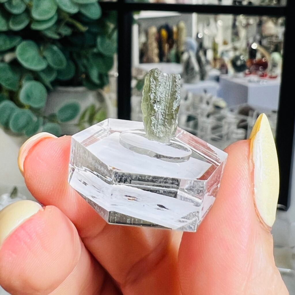 Genuine raw moldavite 0.48g Czech tektite C5, olive green natural glass with pitted surface, Mystic Grove UK