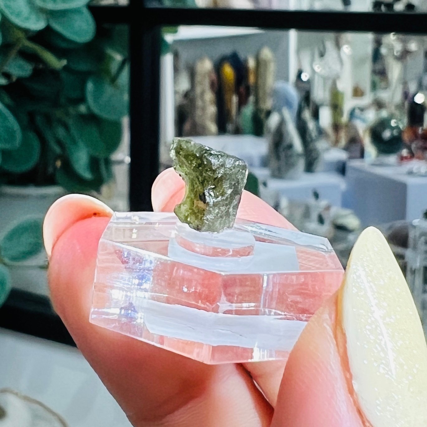 Raw Moldavite Specimen 0.53g Czech Tektite C6 4 Raw Moldavite Specimen 0.53g Czech Tektite C6 - Image 4