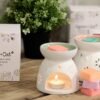 bG9jYWw6Ly9tZWRpYS85Sy9KRC82MFIzMEMxSDY0VDNKRDlLLzE1MzNmMjkwLmpwZWc.jpg Floral Ceramic Wax Melter with Four Soy Wax Melts view 9