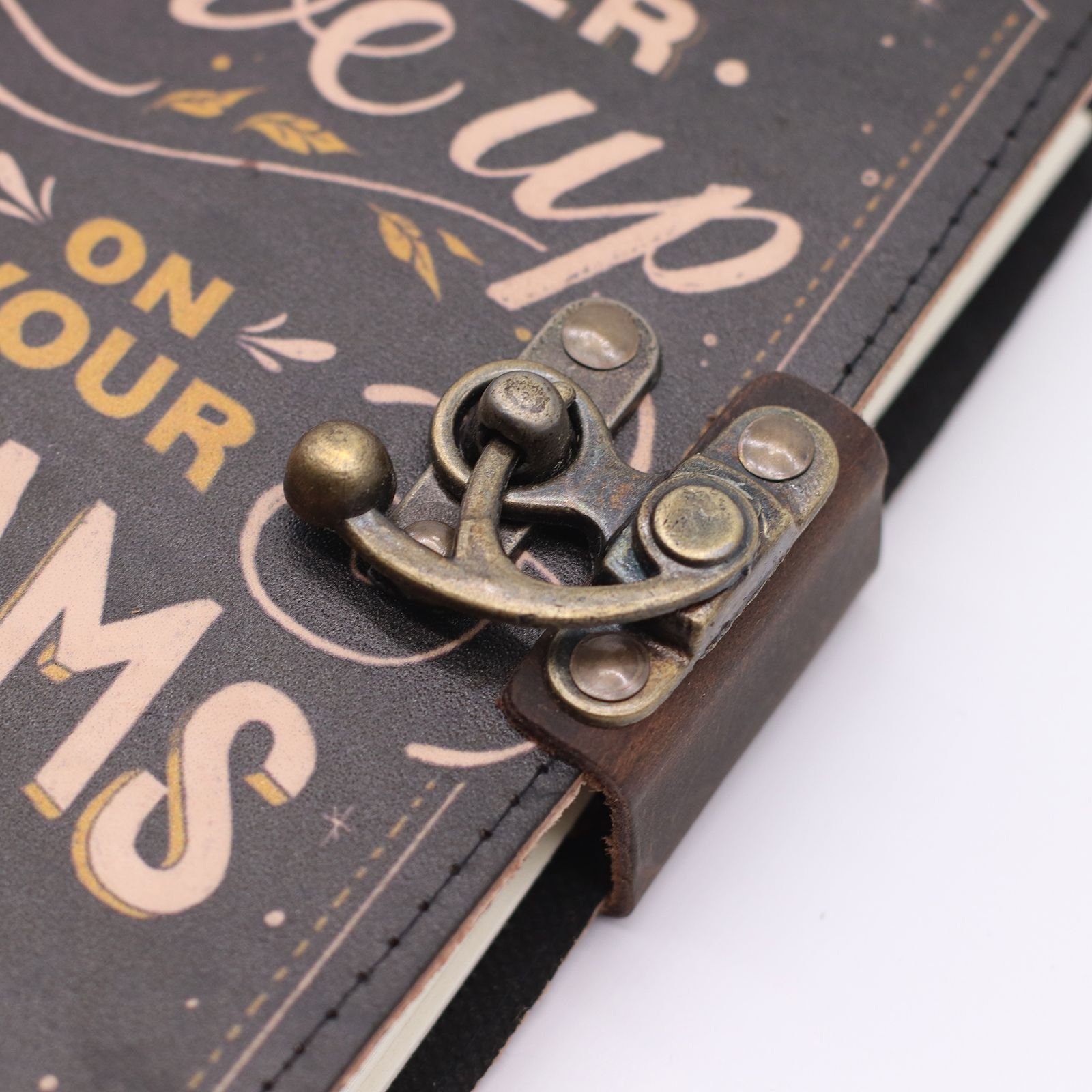 Never Give Up On Your Dreams Leather Notebook 17.8 x 12.7cm