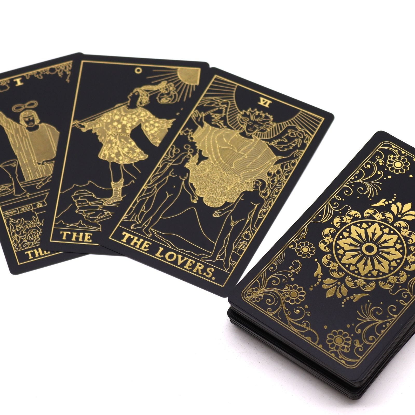 bG9jYWw6Ly9tZWRpYS85UC80RS82MFIzMEMxSDc0UjM0RTlQLzY0YmEwNDNhLmpwZWc.jpg Gold Foil Tarot Deck