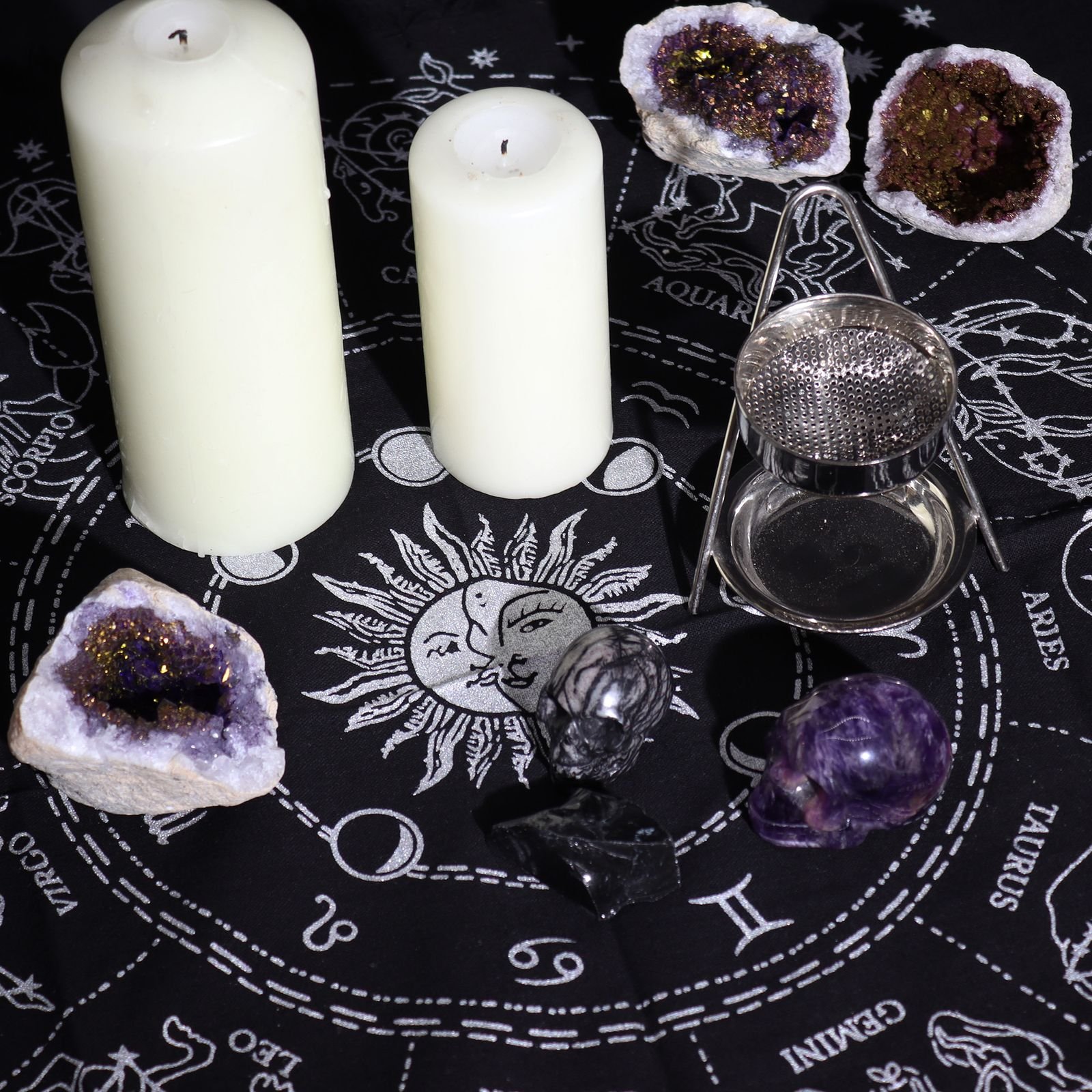 bG9jYWw6Ly9tZWRpYS8xSy8wQy82MFIzMEMxRzZXVDMwQzFLL2U5Njk5NmE0LmpwZWc.jpg Zodiac Horoscope Altar Cloth 50 x 50cm view 2