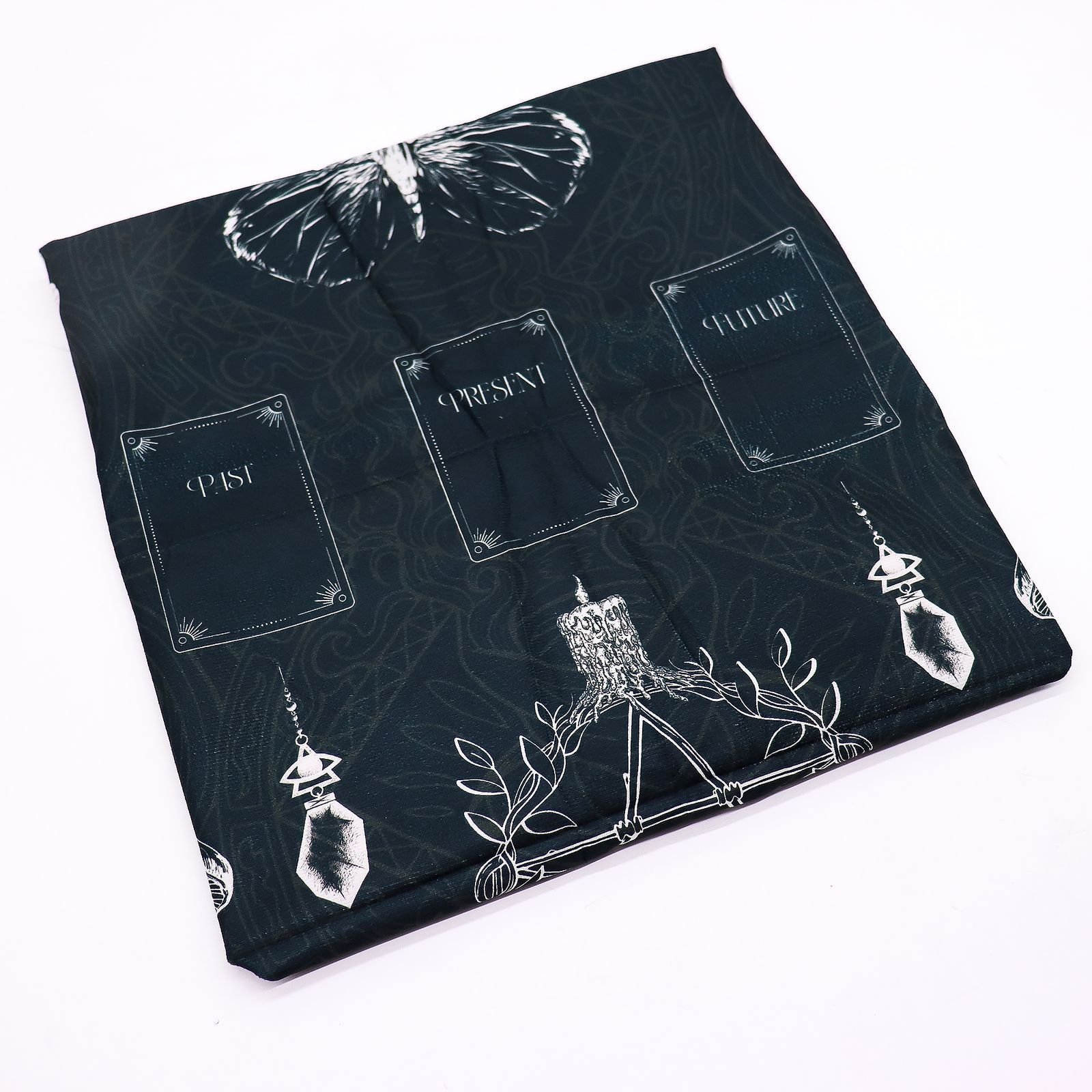 Past Present Future Tarot Reading Cloth view 8