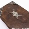 bG9jYWw6Ly9tZWRpYS9TTS8wRC82MFIzMEMxRzZXUzMwRFNNLzc4ODM5YzNjLmpwZWc.jpg Triple Moon Leather Book of Shadows, 26 x 18cm view 2