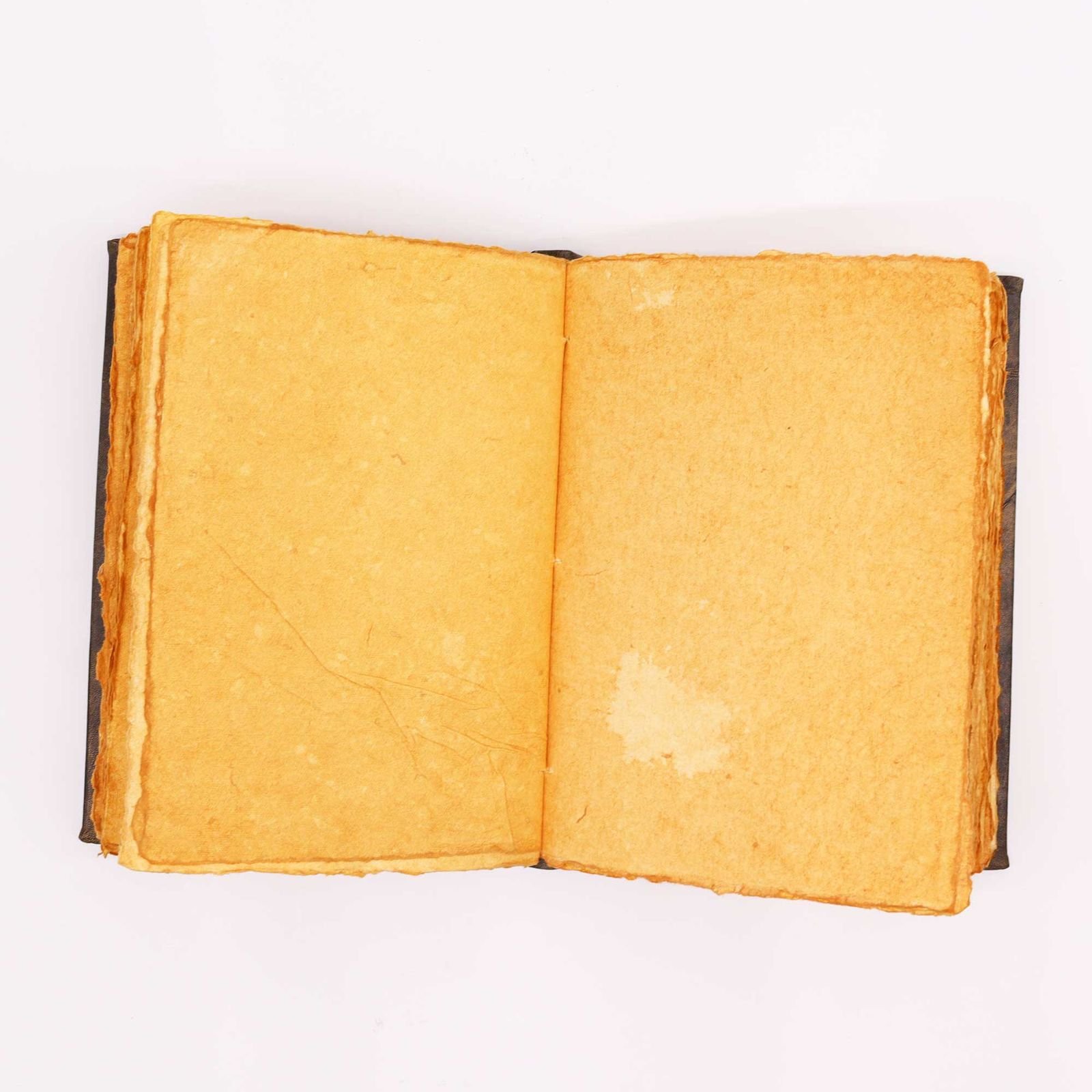 bG9jYWw6Ly9tZWRpYS9TUS8wRC82MFIzMEMxRzZXUzMwRFNRLzI2MTI4NzNjLmpwZWc.jpg Pentacle Leather Book of Shadows, 26 x 18cm view 3