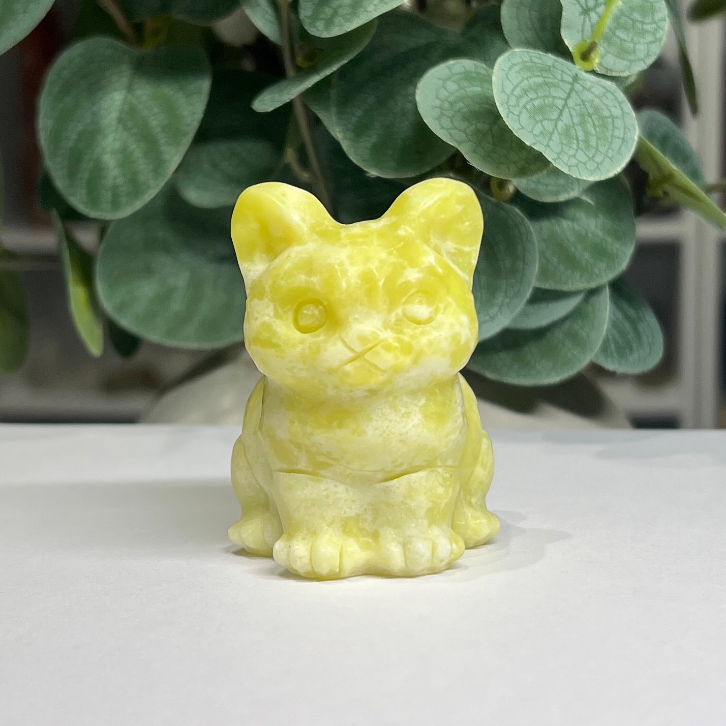 crystal cat carving lemon jade Lemon jade crystal cat carving 6cm, bright yellow with pale veining