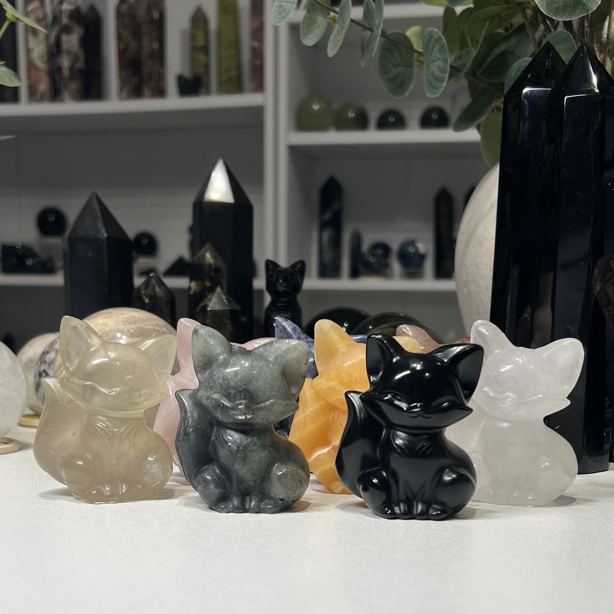Crystal fox carving 6cm Crystal fox carvings 6cm, a group of carved and polished crystal foxes