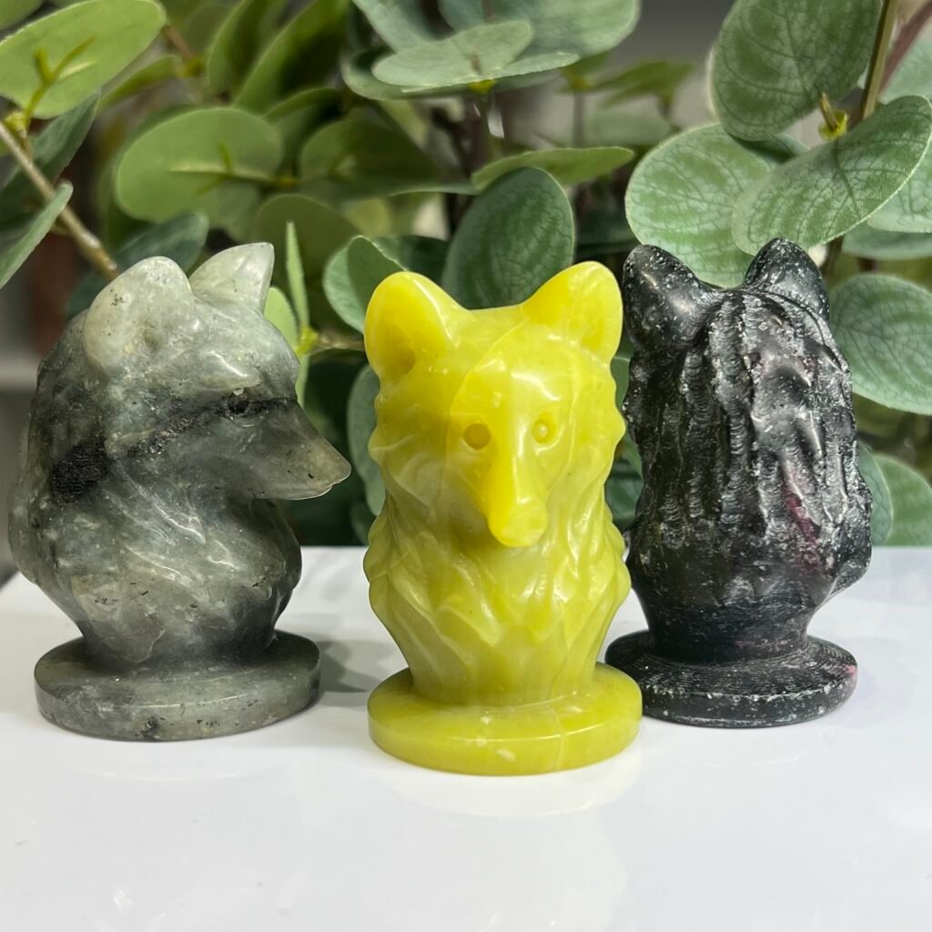 crystal wolf head crystal carving 6cms lemon jade labradorite garnet, Mystic Grove UK