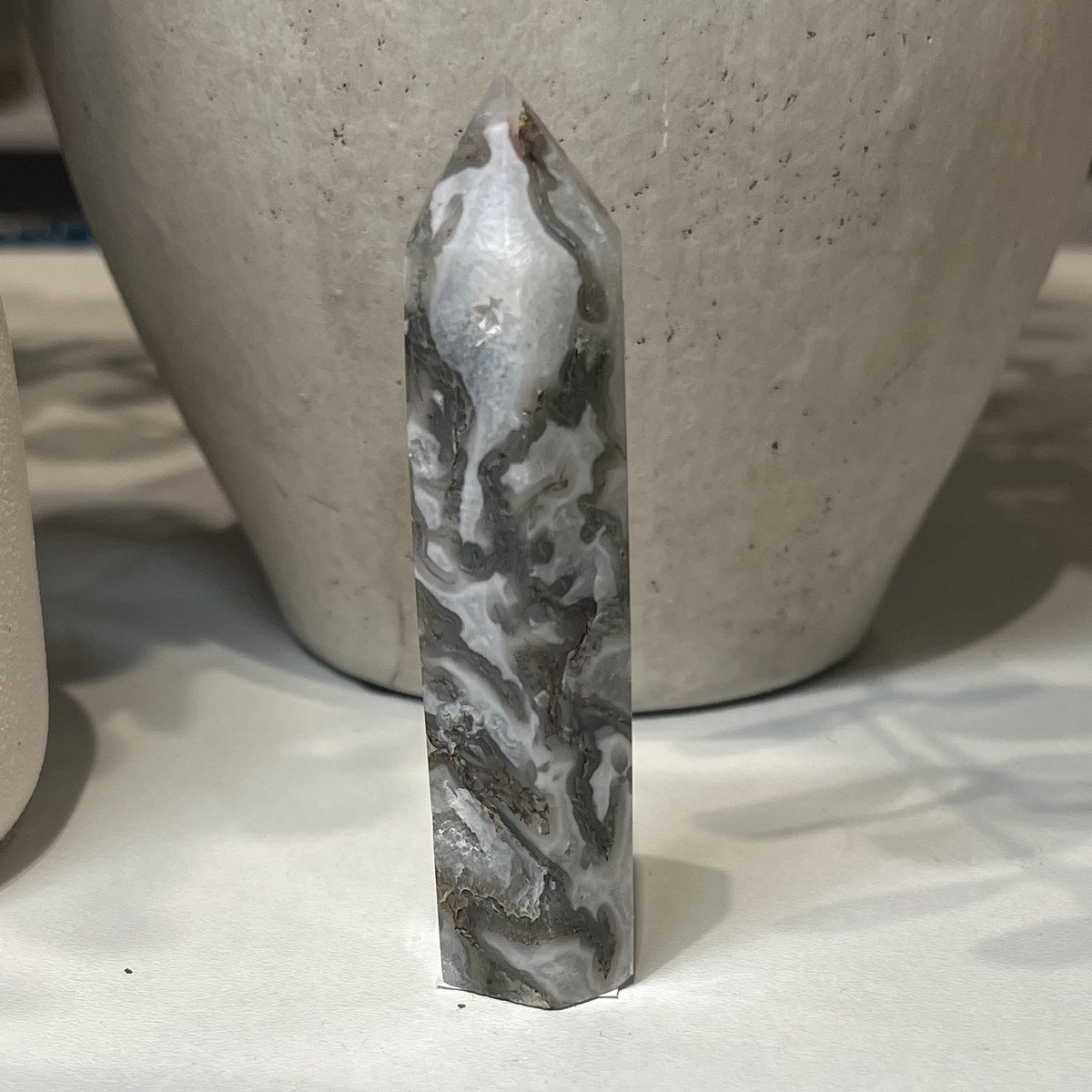Moss Agate Tower Moss agate tower E, 10cm, grey and white with darker moss