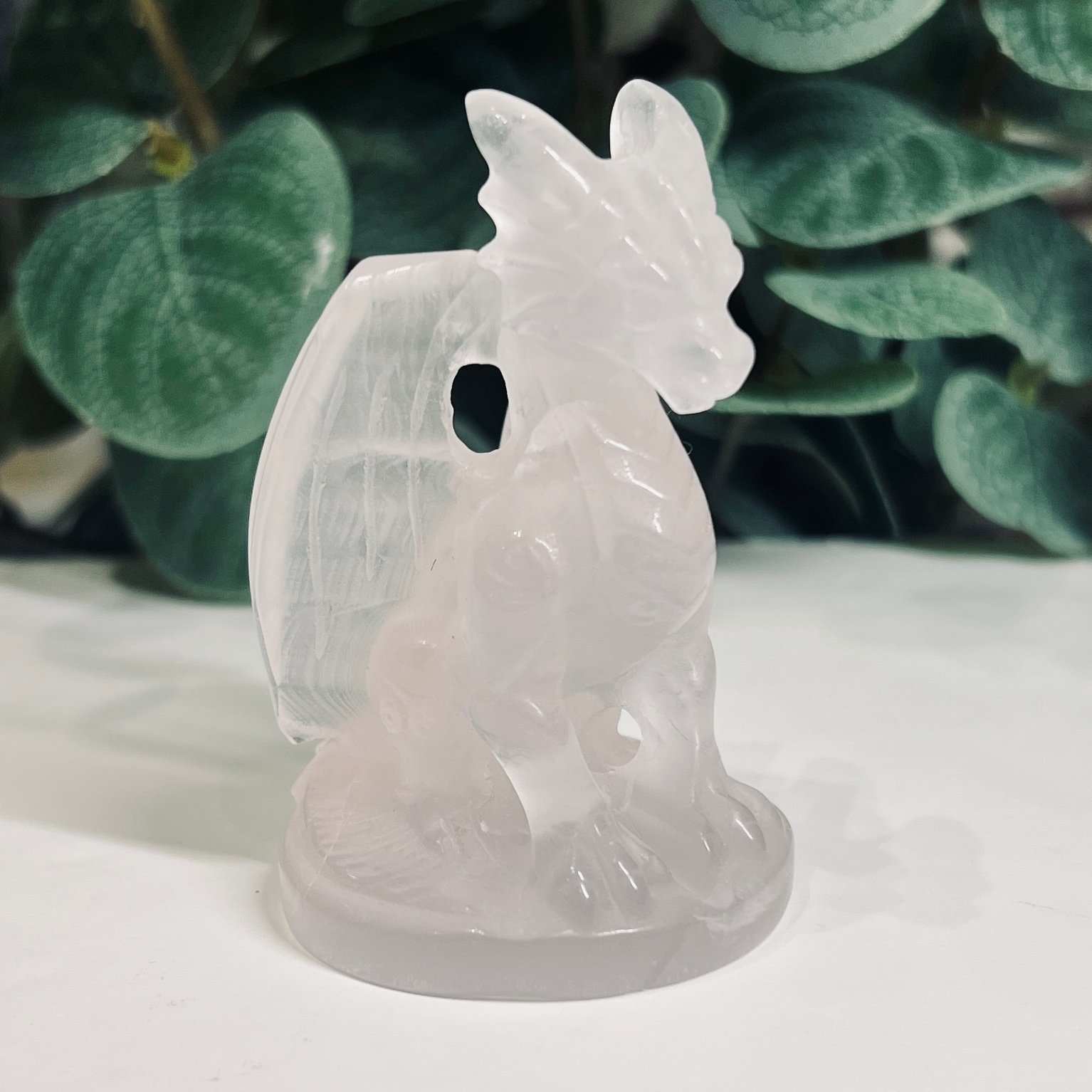 Rose quartz dragon carving 7cm Rose quartz dragon carving 7cm